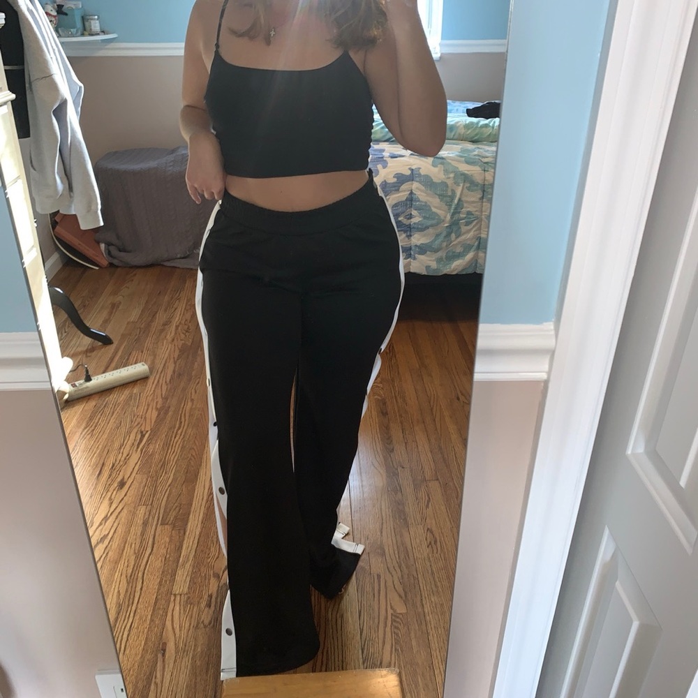 Black and white bottom pants